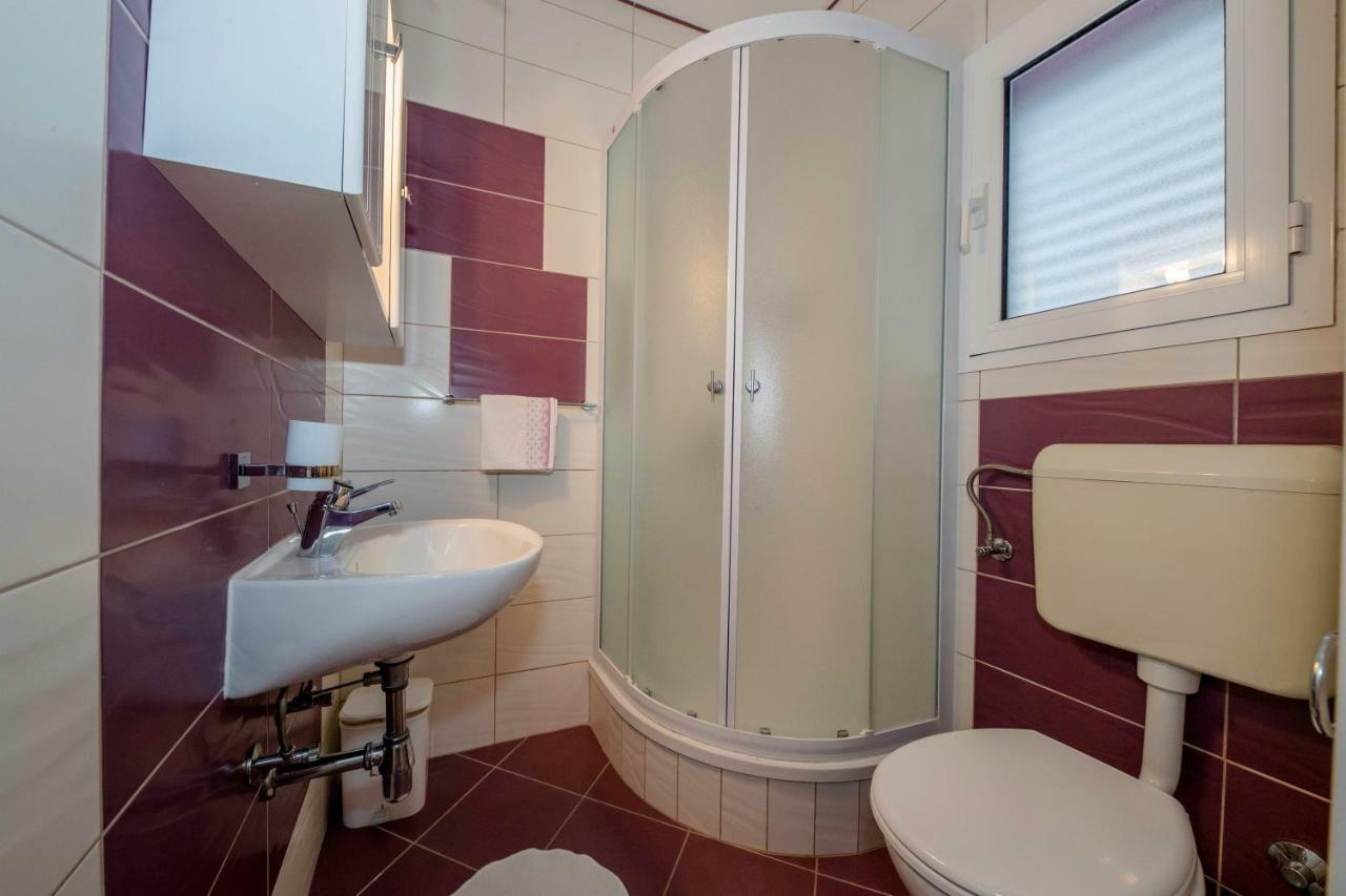 Lili Rab Apartment ราบ ภายนอก รูปภาพ