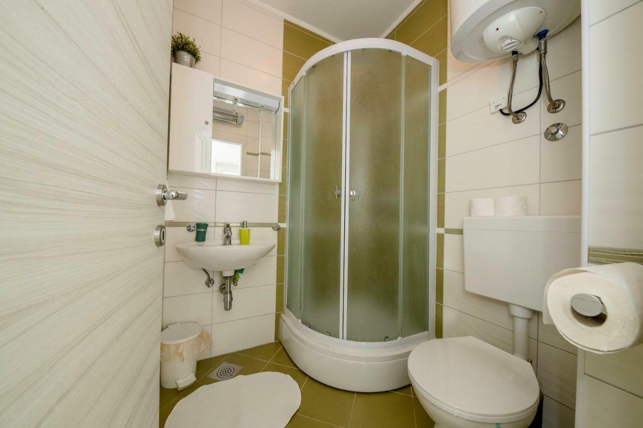 Lili Rab Apartment ราบ ภายนอก รูปภาพ